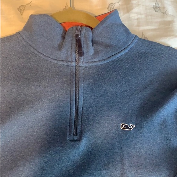 Vineyard Vines quarter zip (M) - Picture 2 of 4